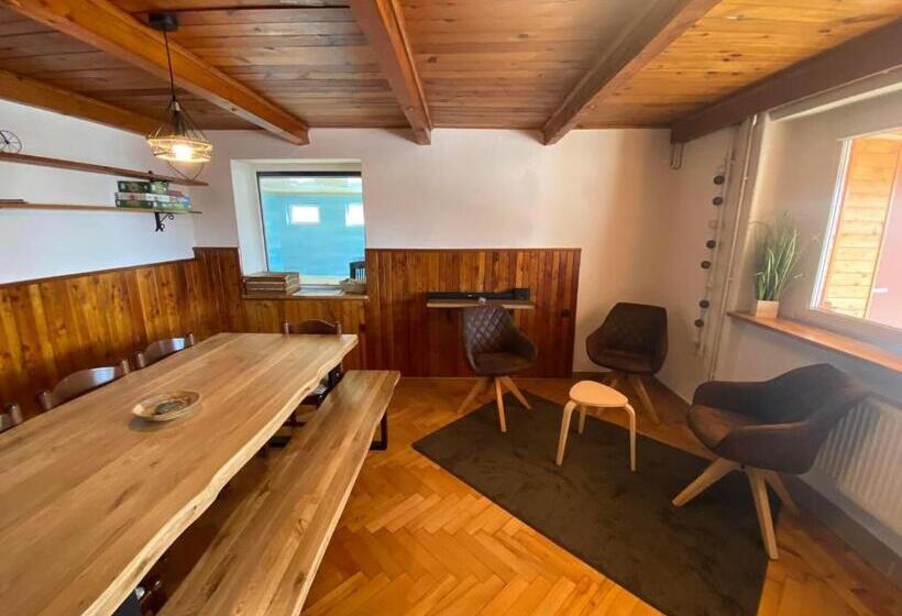 Pensão Je Sen, Ubytování Na Horách S Bazénem A Infrasaunou