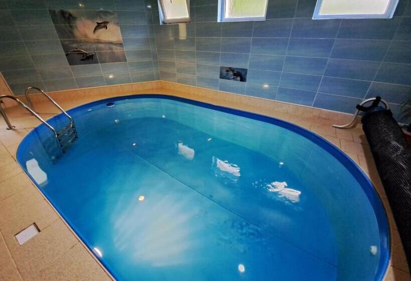 Pensão Je Sen, Ubytování Na Horách S Bazénem A Infrasaunou