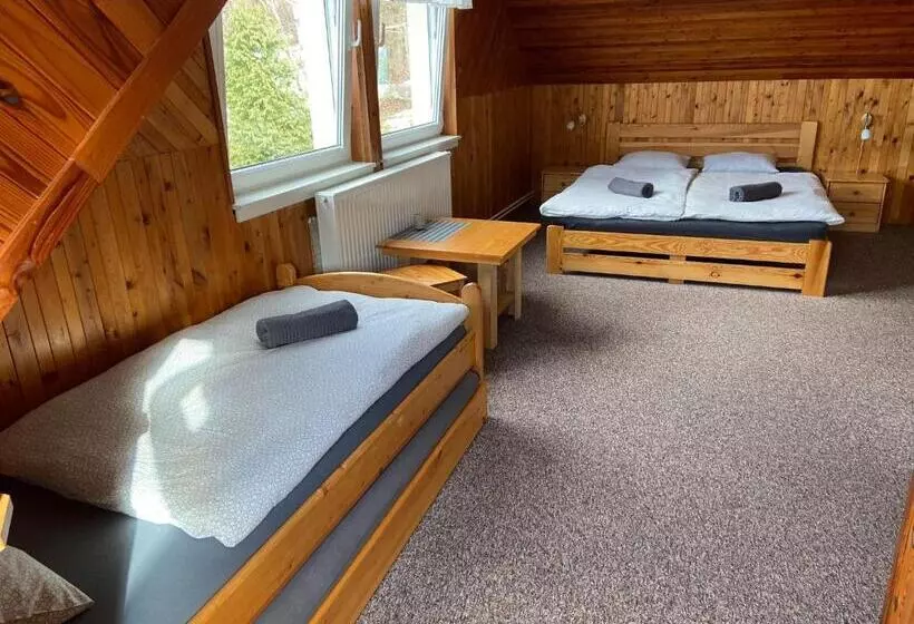 ペンション Je Sen, Ubytování Na Horách S Bazénem A Infrasaunou