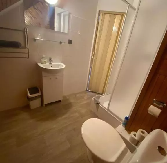 ペンション Je Sen, Ubytování Na Horách S Bazénem A Infrasaunou