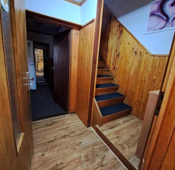 Pensão Je Sen, Ubytování Na Horách S Bazénem A Infrasaunou