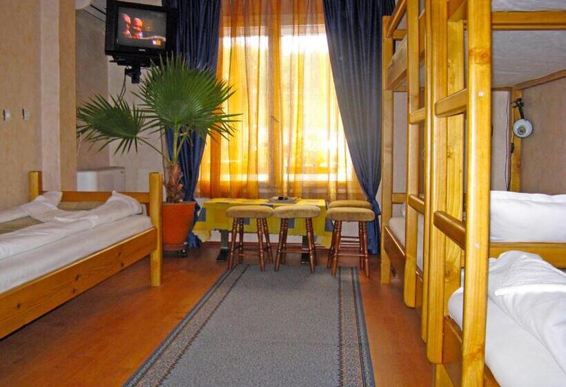 ペンション Vila Livadeto