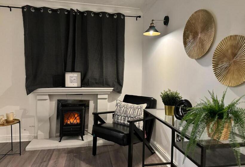 Rooms Near Me   Central Birmingham Free Parking