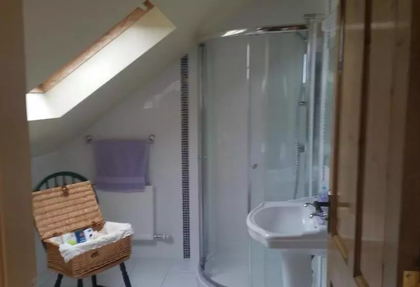 Whitethorn Lodge, Bed & Breakfast, Lackafinna