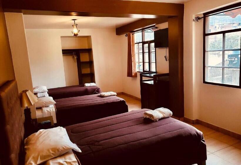 مبيت وإفطار De Turistas Huaraz Habitación Triple