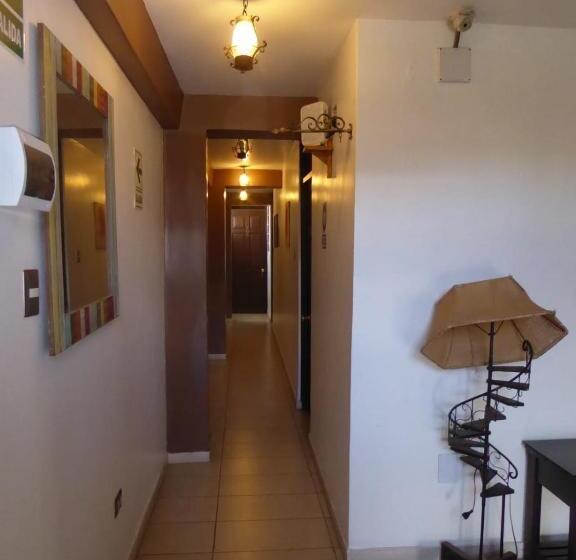 مبيت وإفطار De Turistas Huaraz Habitación Triple