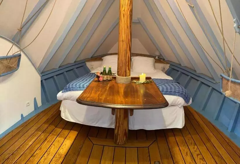 Aamiaismajoitus (B&B) La Caloge Kastell Dinn