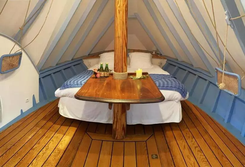 Aamiaismajoitus (B&B) La Caloge Kastell Dinn