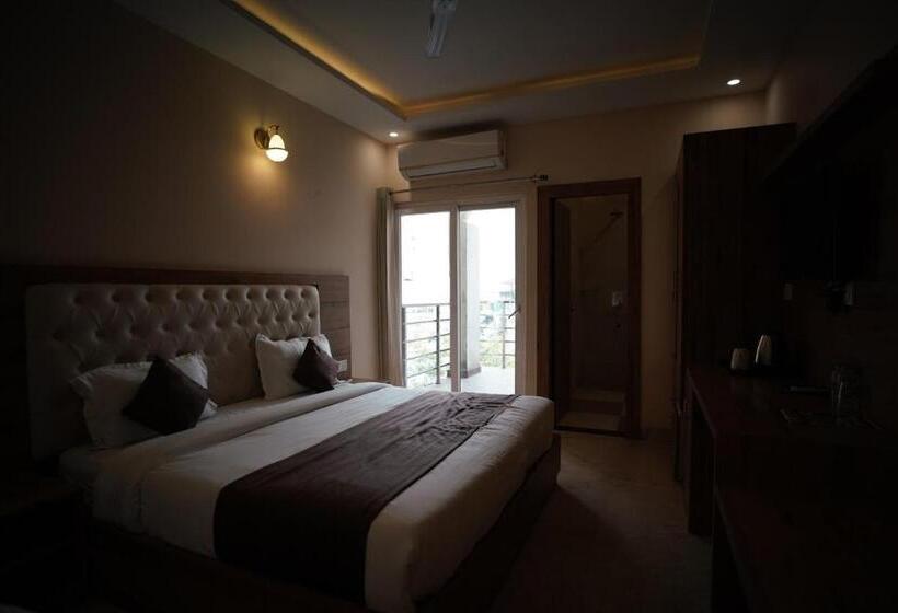 בית מלון כפרי Anant Rishikesh