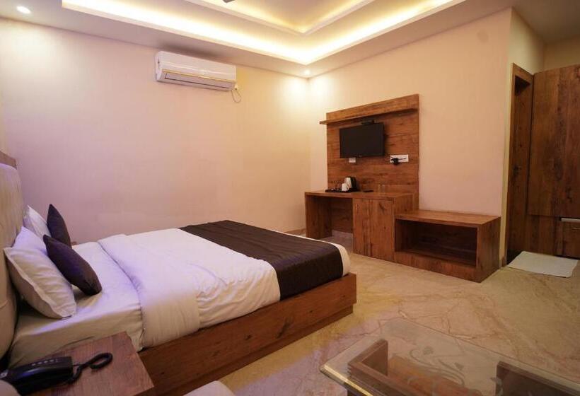 בית מלון כפרי Anant Rishikesh