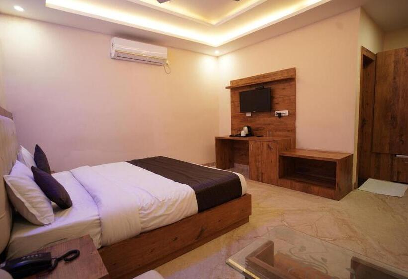 בית מלון כפרי Anant Rishikesh