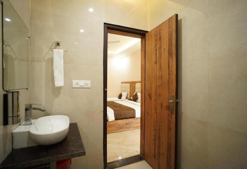 בית מלון כפרי Anant Rishikesh