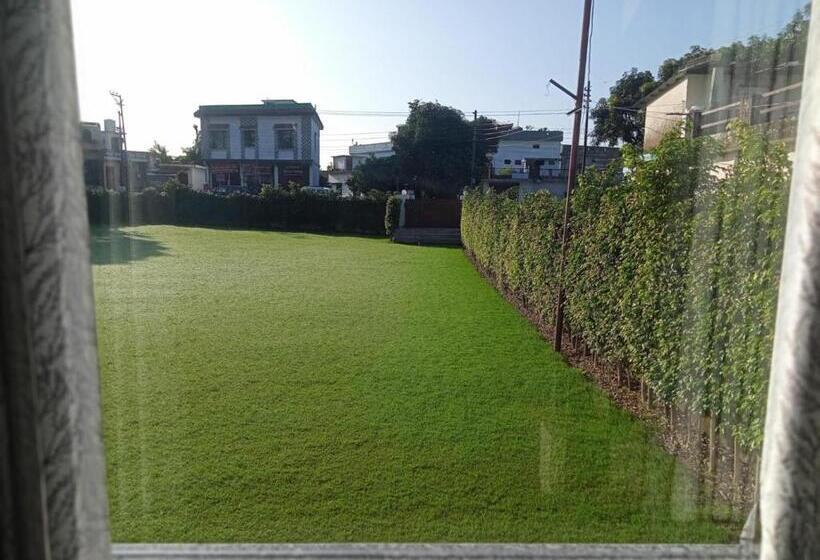 Hotel Bala Shankar Resort