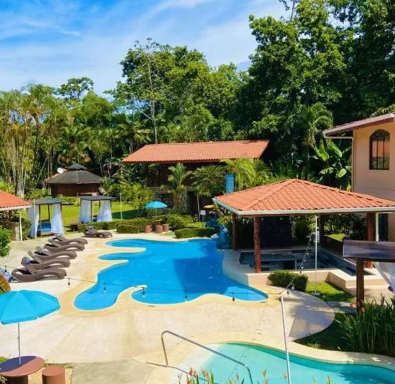 ホテル Bungalows Malú