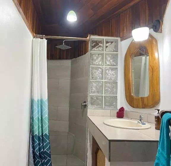ホテル Bungalows Malú