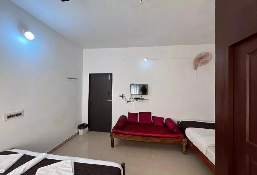 ホテル Caveri Inn