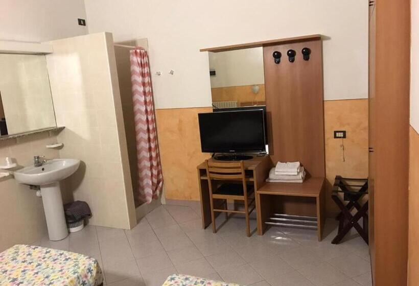 ホテル Dependance Florida Taggia