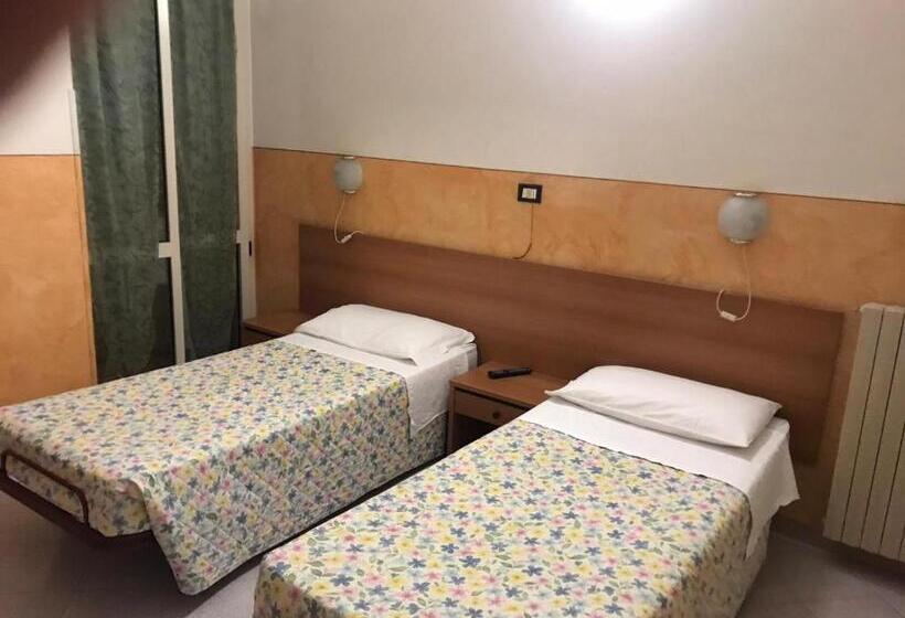 ホテル Dependance Florida Taggia