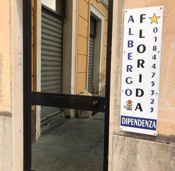 ホテル Dependance Florida Taggia