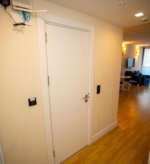 Beach Hotel Orbi City