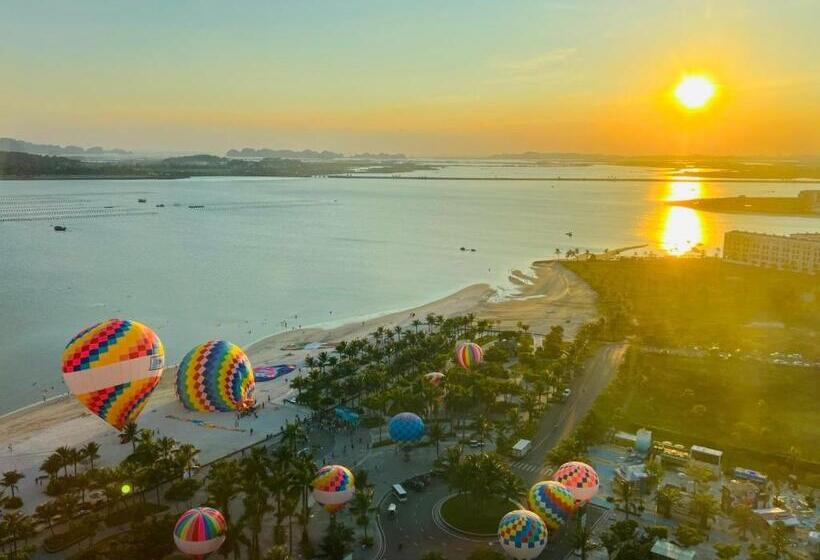 هتل Khách Sạn A Lacarte Hạ Long   Quảng Ninh