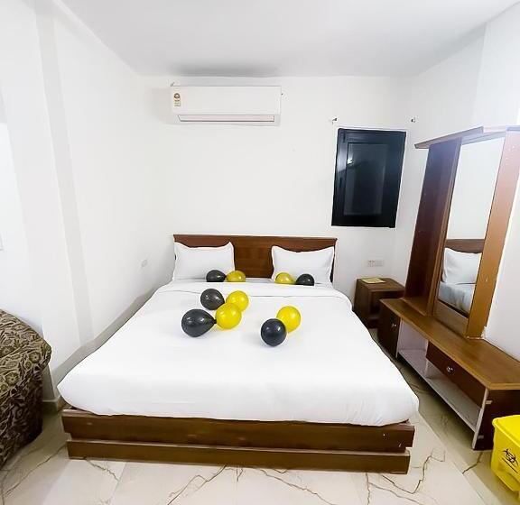 בית מלון כפרי Hauz Khas Villa