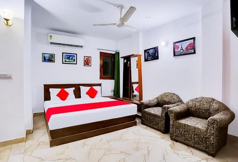 בית מלון כפרי Hauz Khas Villa