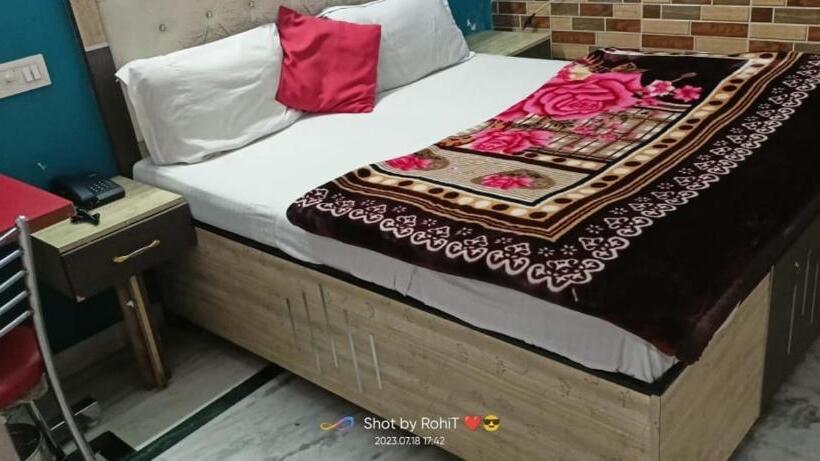 Hotel New Apple Rose