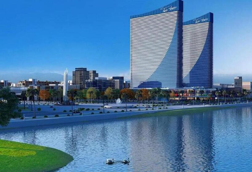 Beach Hotel Orbi City