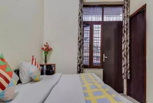 ホテル Oyo Delightful Stay
