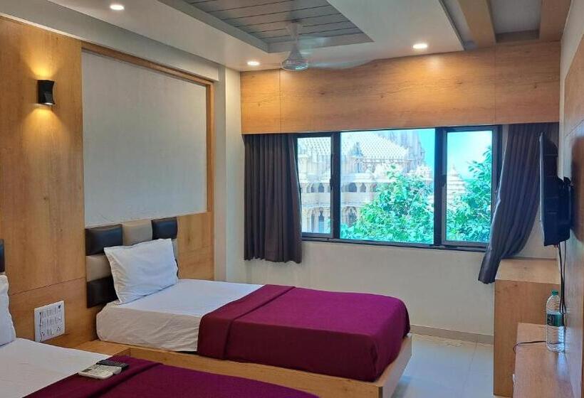 ホテル Shivaay Somnath