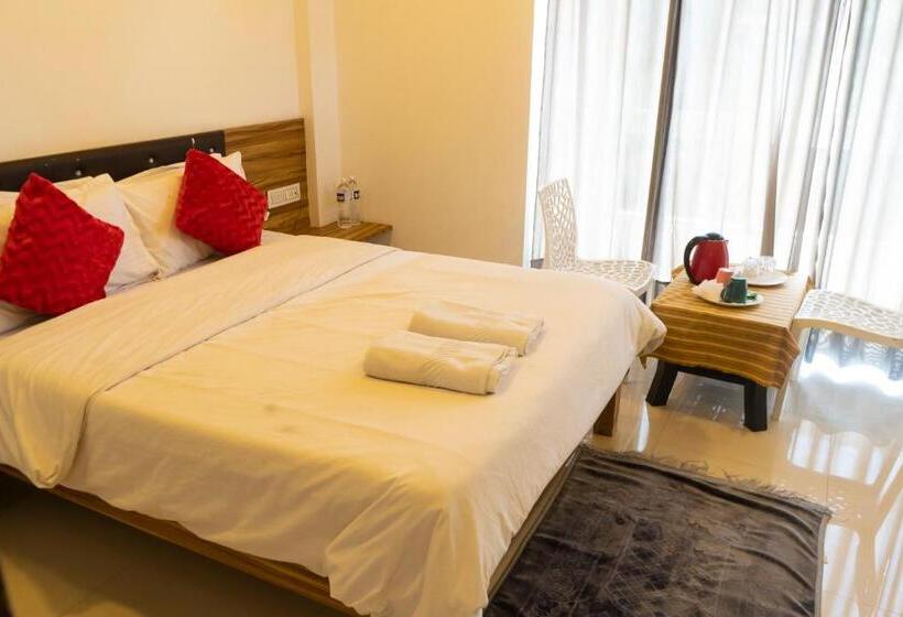 Отель The Mountain Mist