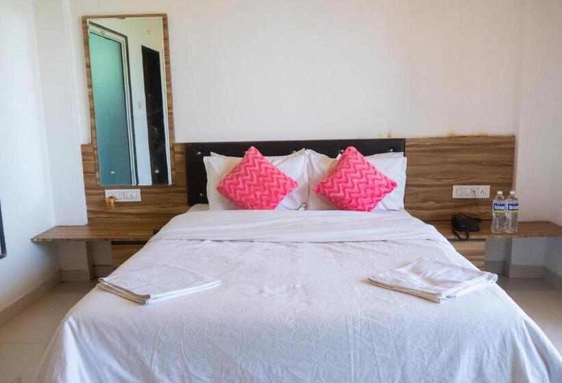 Отель The Mountain Mist