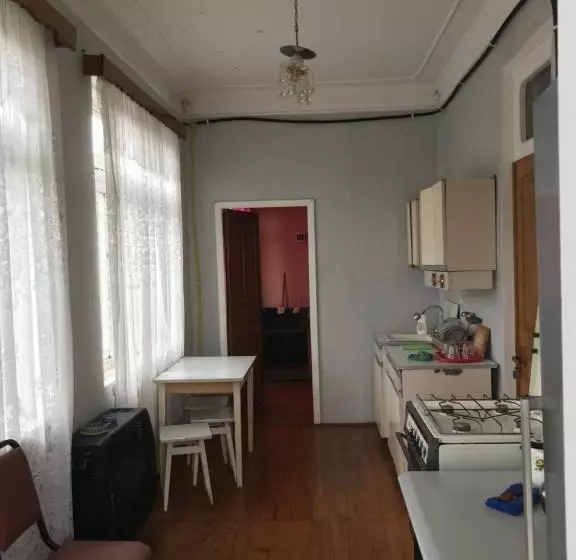 پانسیون Guest House Nana