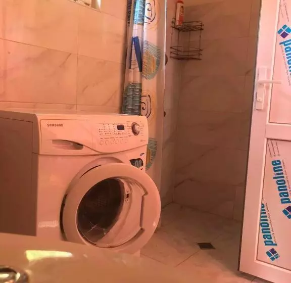 پانسیون Guest House Nana