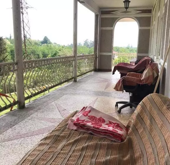 پانسیون Guest House Nana