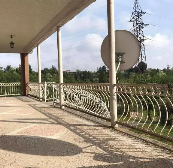 پانسیون Guest House Nana