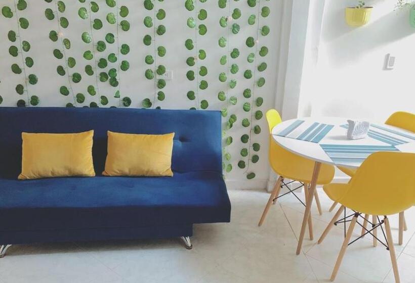 פנסיון Habitacion Privada En Jardin Cerca Al Parque