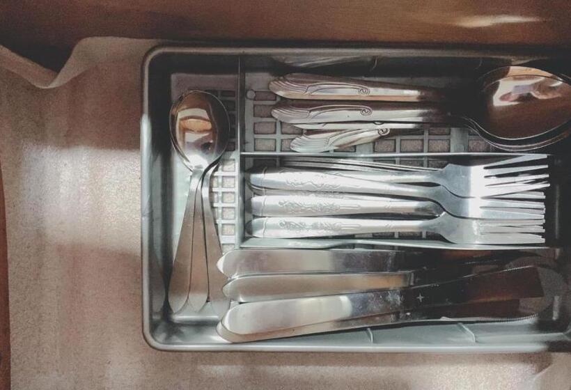 פנסיון Habitacion Privada En Jardin Cerca Al Parque