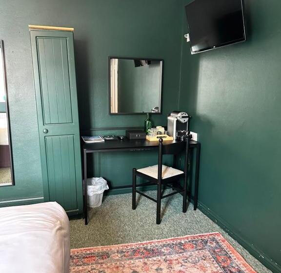 膳宿费 Lamp Light Rooms