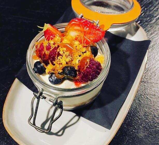 膳宿费 Lamp Light Rooms