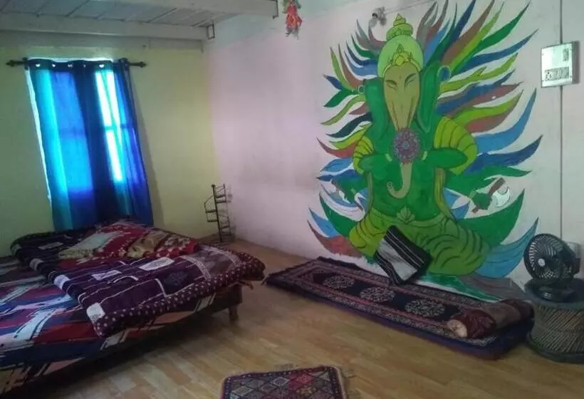 ペンション Renuka Homestay And Cafe