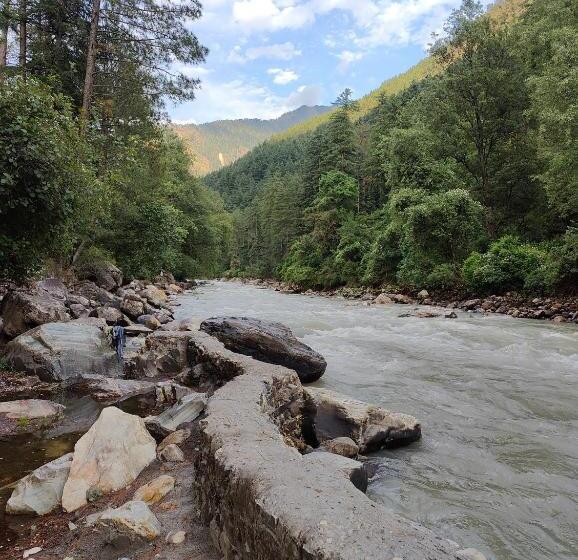 پانسیون Renuka Homestay And Cafe