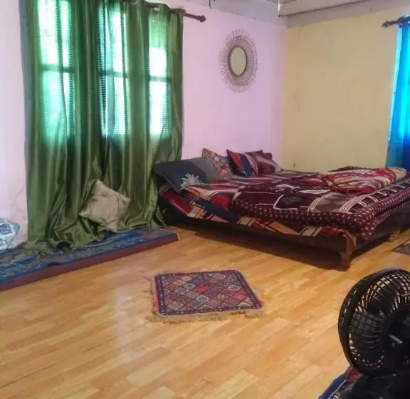 ペンション Renuka Homestay And Cafe