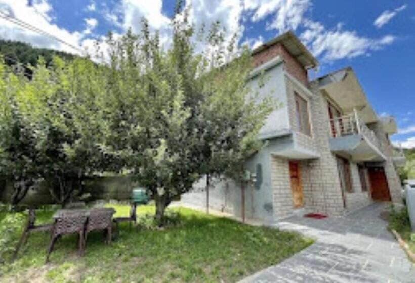 Ride At Hill Hotel & Cottage,manali