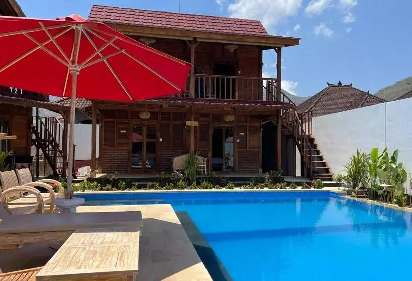 Lomakeskus Melasti Mountain Villa, Amed Bali   Agung Room 1