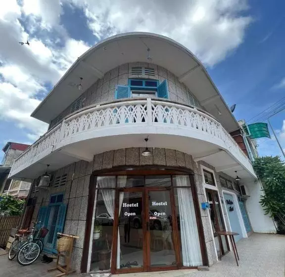 Via Hostel Pakse