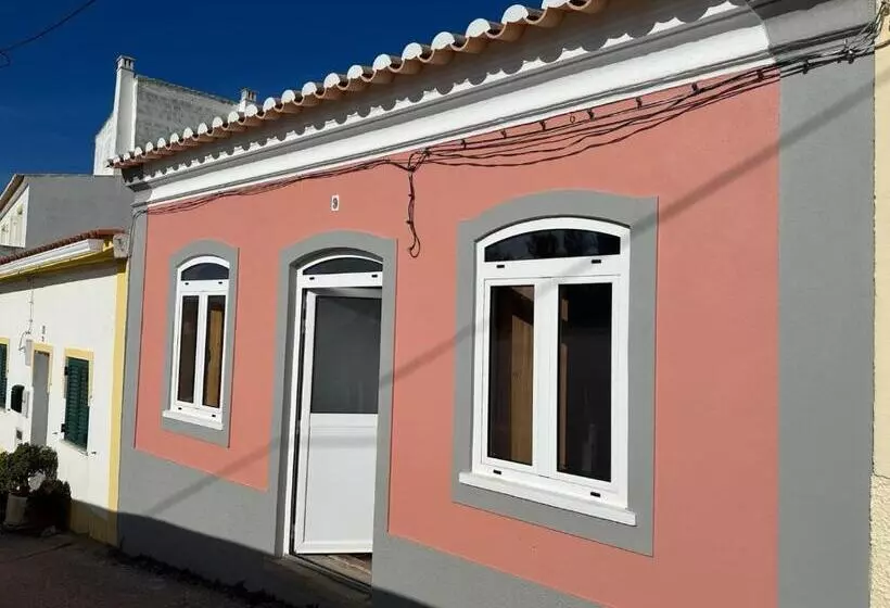 Retkeilymaja Waveportugal Surf & Stay