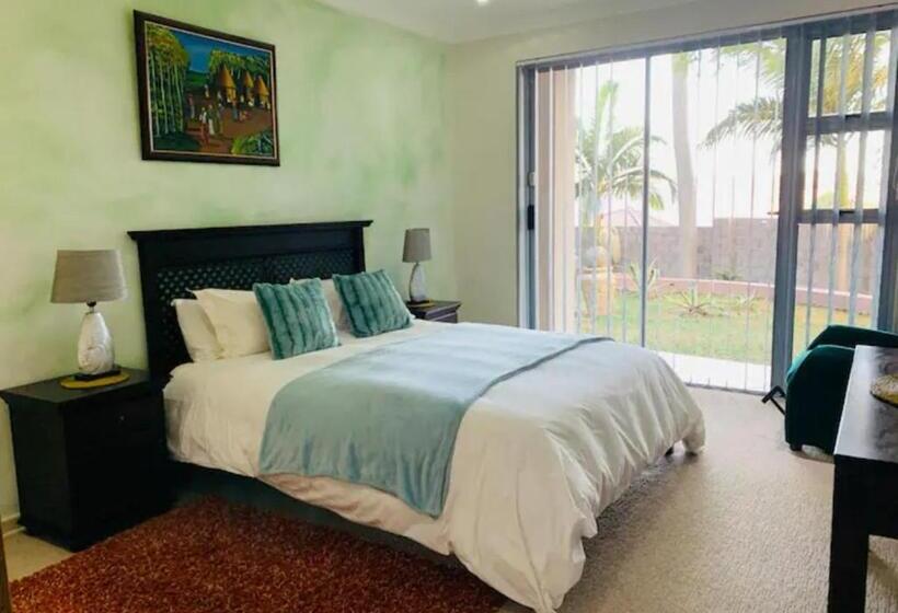 تختخواب و صبحانه Atonement Luxury Villa