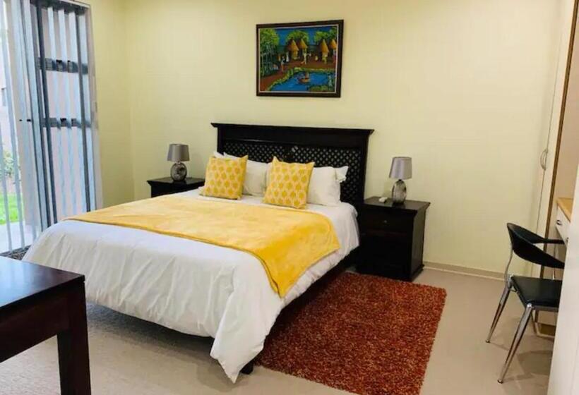 تختخواب و صبحانه Atonement Luxury Villa